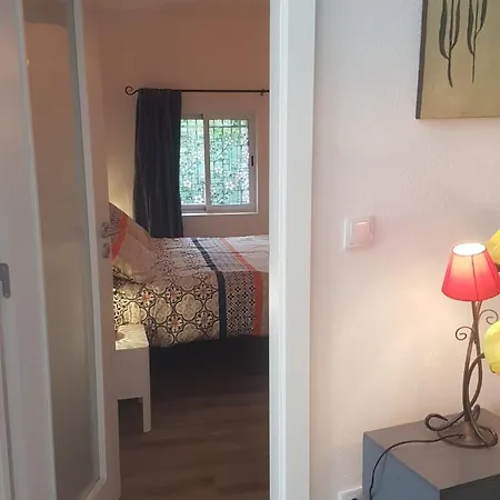 Holiday home Domaine Quinta Fenix A Casinha Anna Cerejeiras